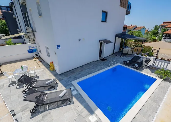 Vedran With Pool, Near Porec